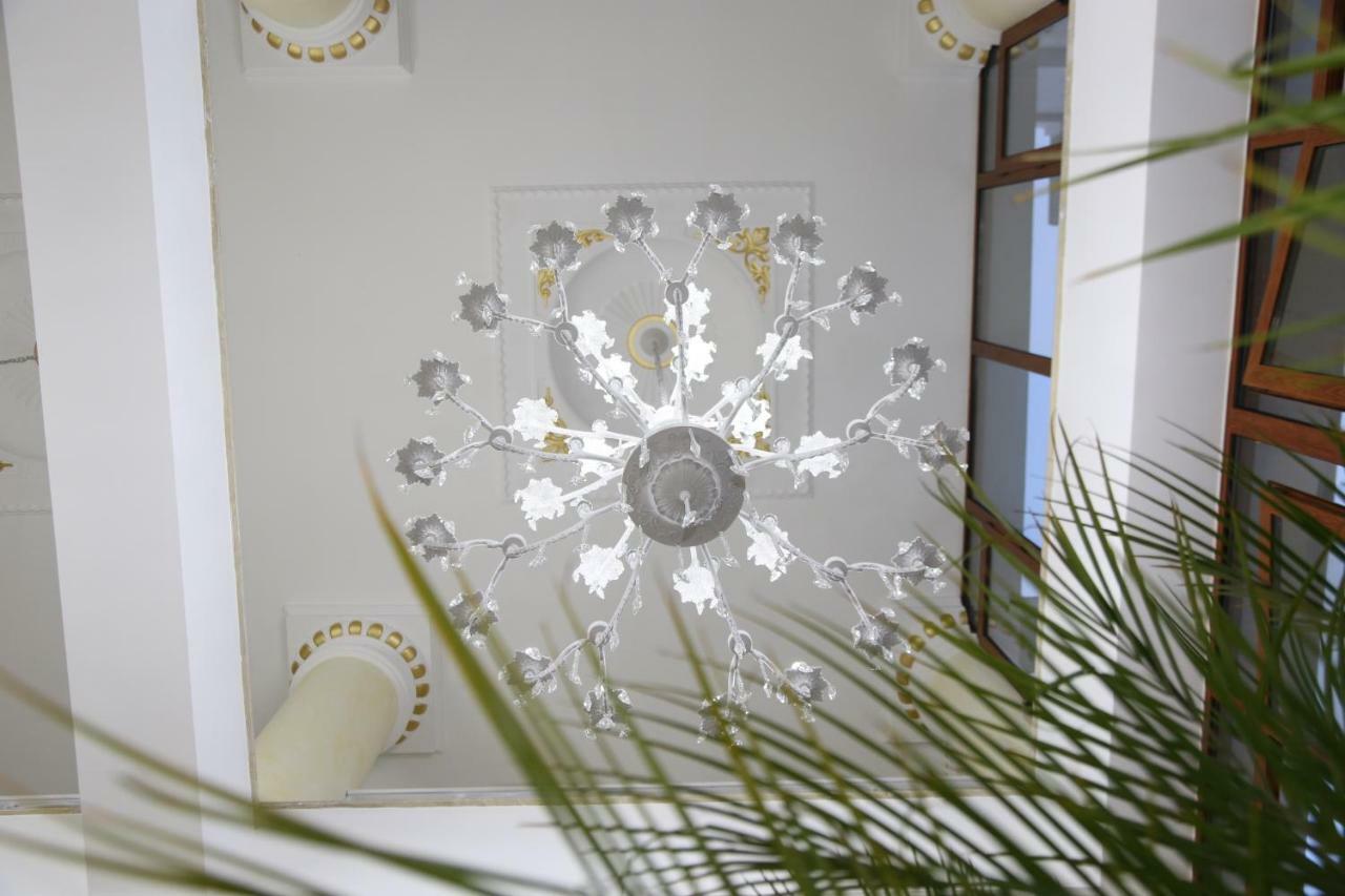 Hotel ANTALYA Durrës Buitenkant foto