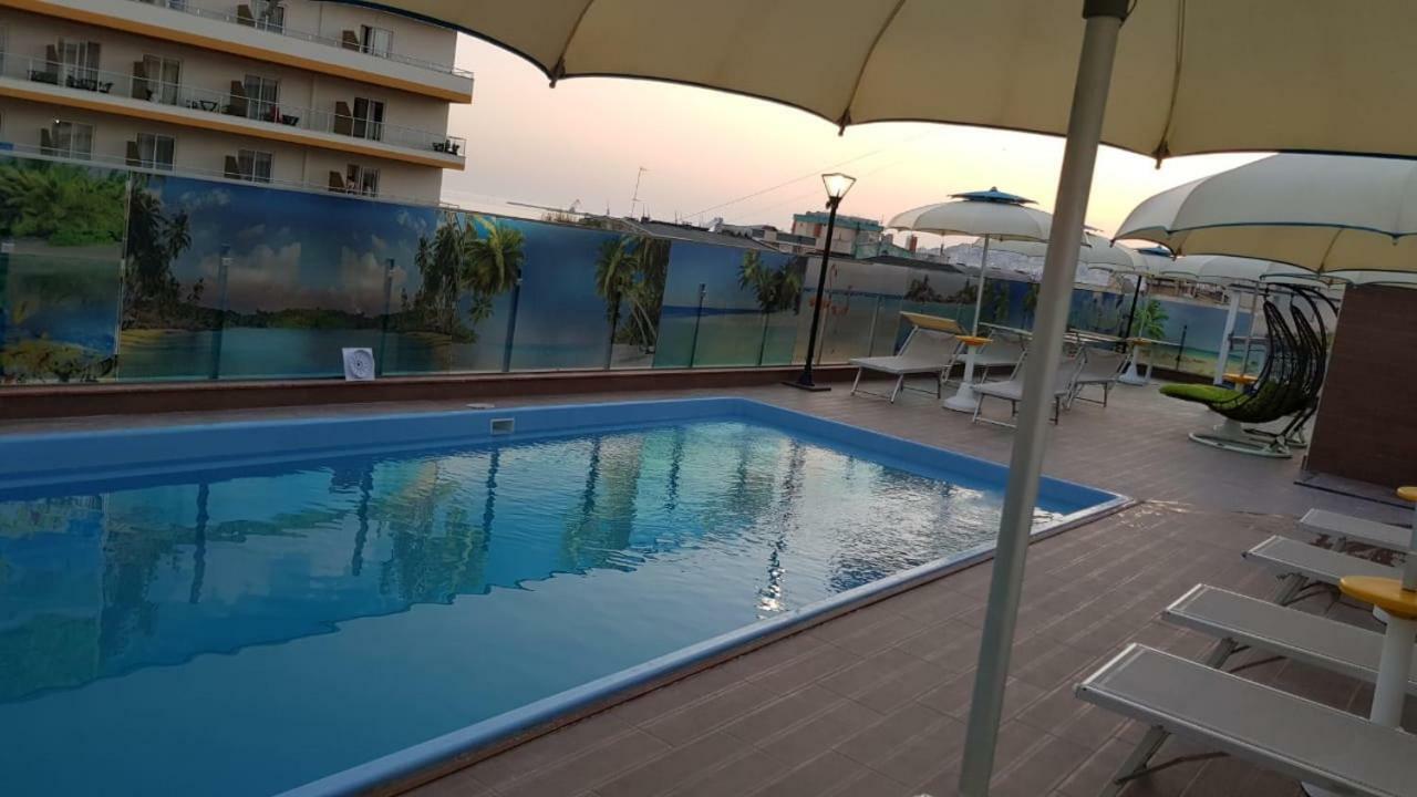 Hotel ANTALYA Durrës Buitenkant foto